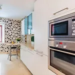 Appartement Chiado Mercy I With Ac *
