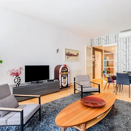 Chiado Mercy I شقة