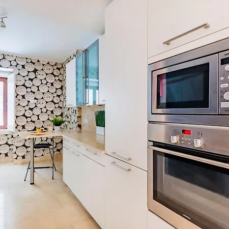 Апартаменти Chiado Mercy I *